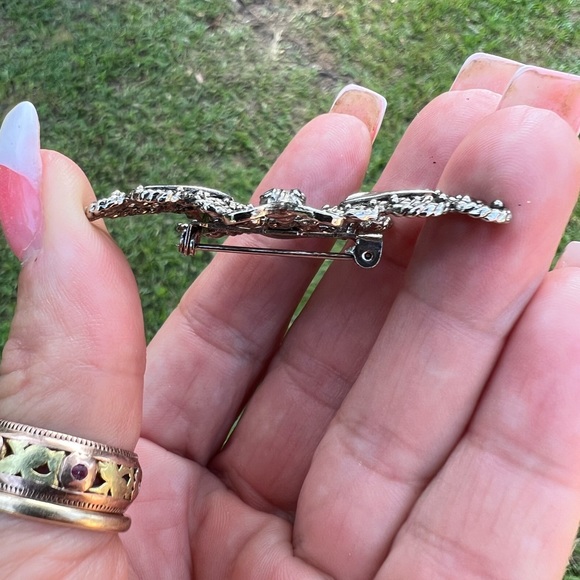 Silver-tone Filigree Blue Rhinestone Eyes Butterfly Brooch👠 - Picture 11 of 17